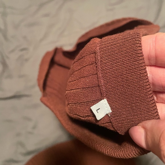 Elegant Brown 2 piece set - Picture 6 of 7